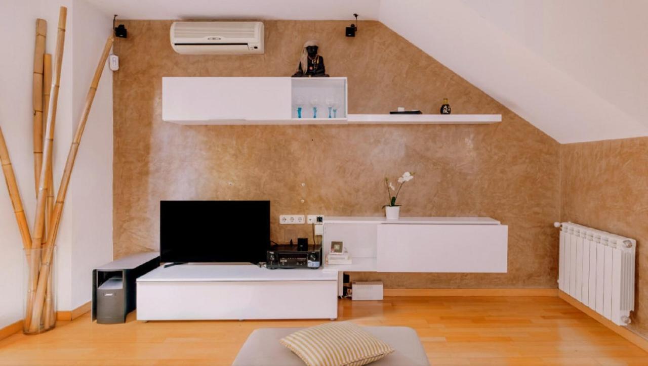 Bonito Duplex Con Piscina En Barcelona&Playa Apartment Tiana Exterior foto